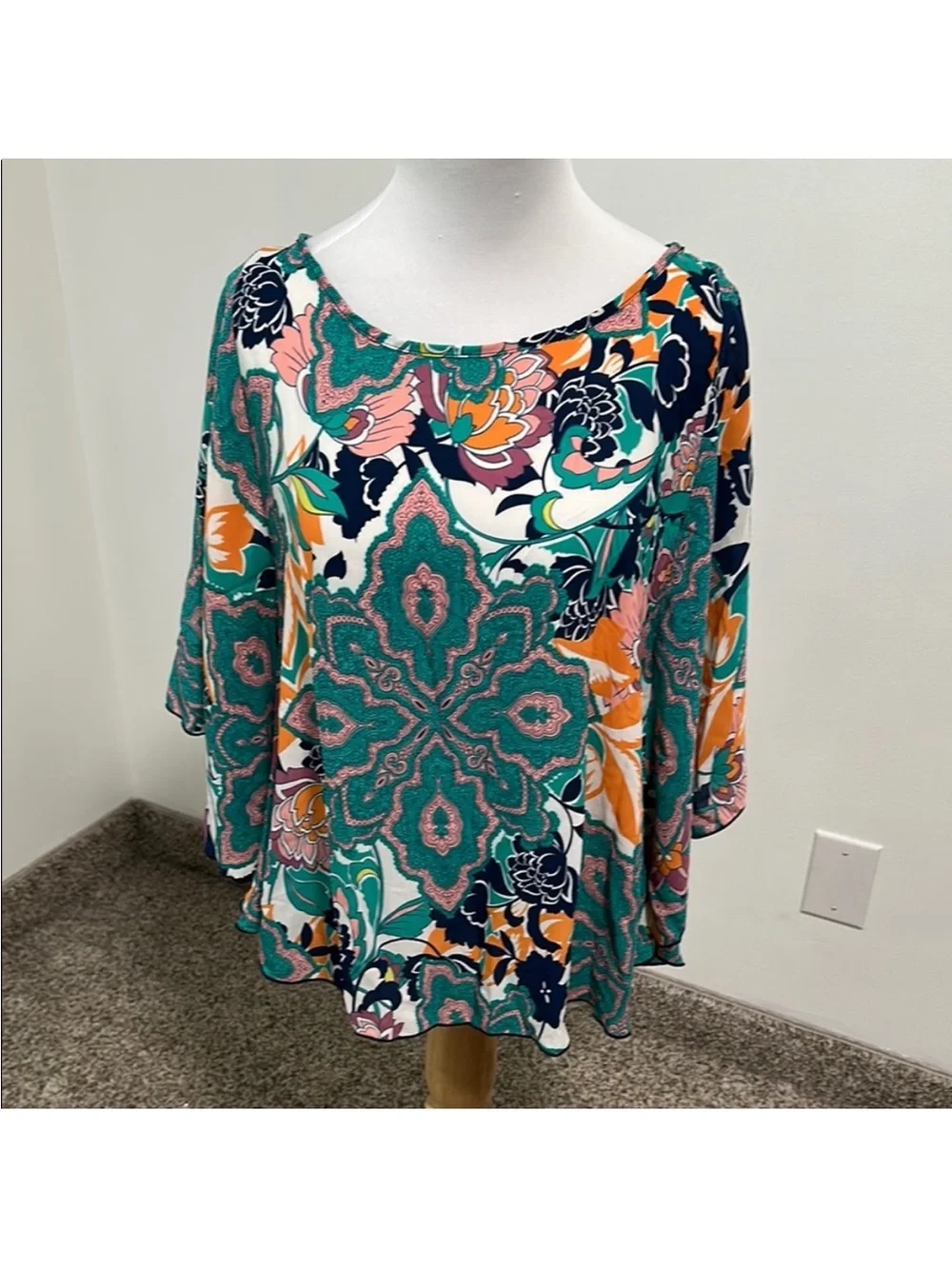 🌴 Bundle of 6 Woman’s Blouses Size Small
